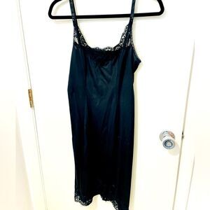 Vintage Olga black slip dress gown sz 32F small/medium adj straps w lace trim